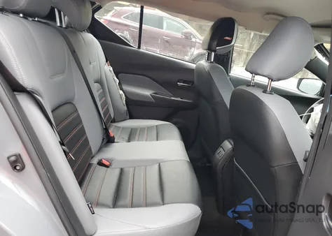 2023 Nissan Kicks Sr z USA, uszkodzony, nr VIN 3N1CP5DV4PL489465